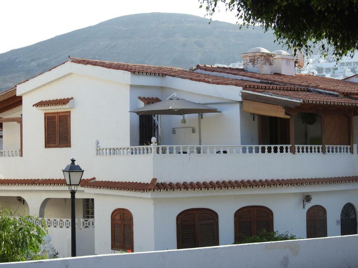 La Palmera1 Casa Al Primer Piso Con 2 Dormitorios - Two Bedroom House On The First Floor --- La Palmera 2 Casa En Planta Baja Con 1 Dormitorio, One Bedroom House On The Ground Floor Agaete  Dış mekan fotoğraf